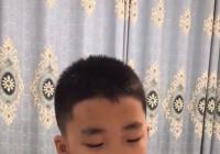 沐浴書香，快樂成長，爸爸媽媽陪孩子一起讀書