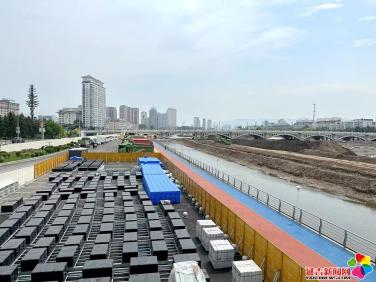 布爾哈通河城區(qū)段水岸提升工程緊鑼密鼓 魅力濱水空間雛形初現(xiàn)